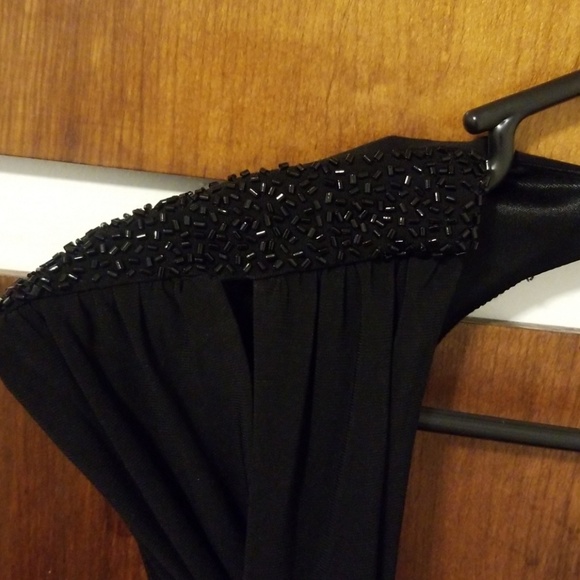 Dress - Picture 2 of 5